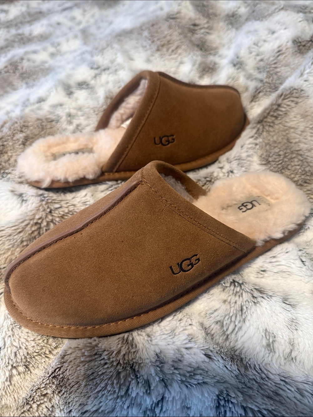 UGG Chestnut Suede Shearling Clog Slippers - Picture 3 of 3